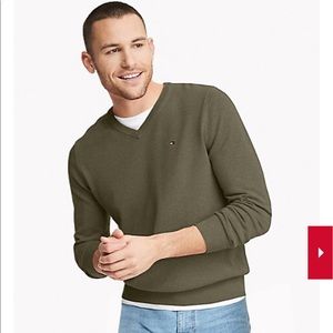 M Tommy Hilfigure essential v-neck sweater (Green)